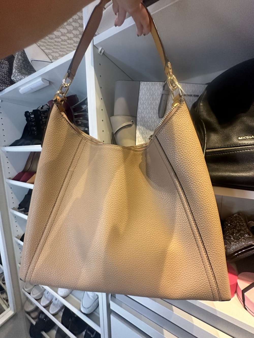 2x$80- Michael Kors Taupe Leather Shoulder Bag with yellow and Gold Accents - Picture 9 of 13
